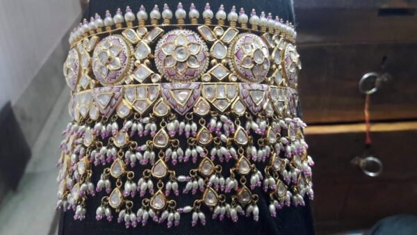 Aad set with earrings and tika