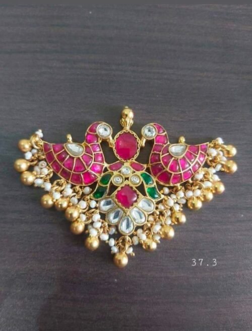 Fancy pendant necklace for girls