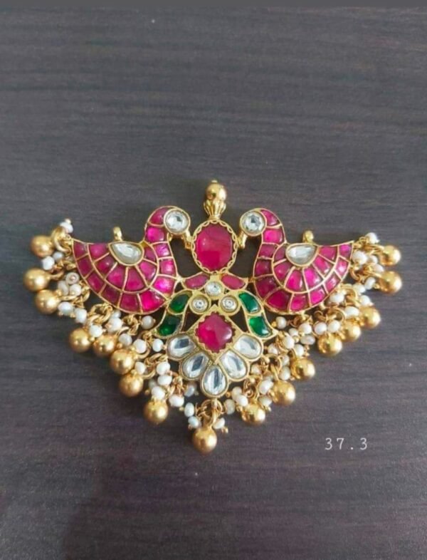 Fancy pendant necklace for girls