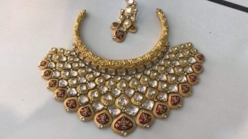 Fashion haar set for party wear