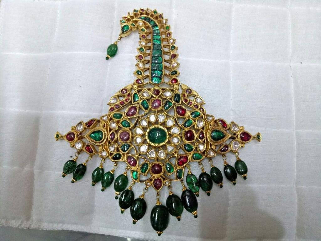 Groom’s Sirpech Accessory