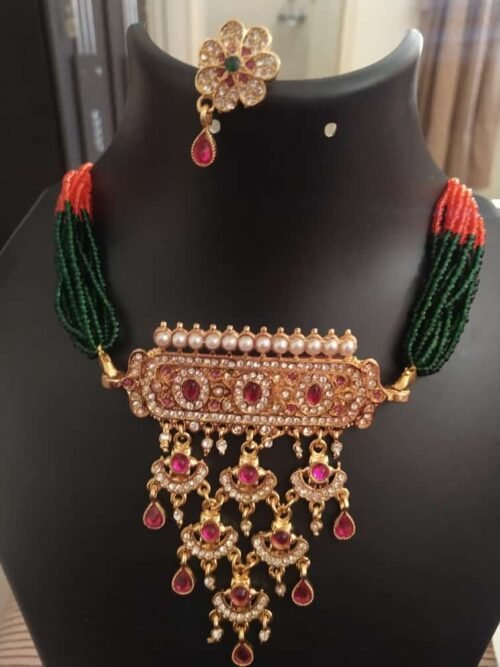 Lightweight necklace set