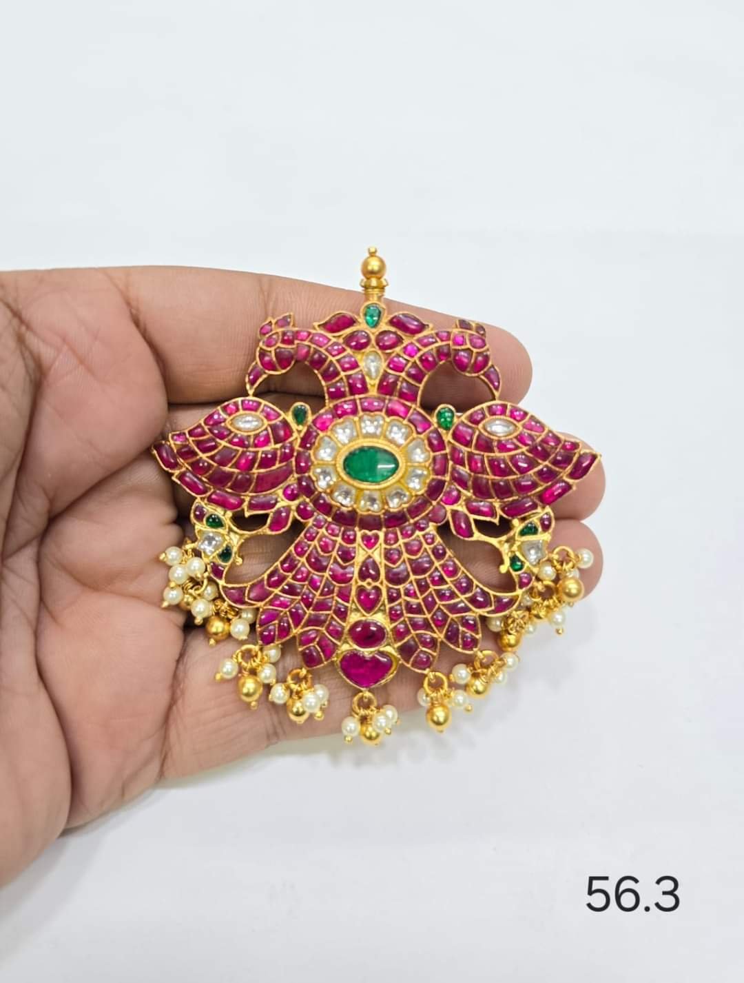Pendant jewelry with tikka combo