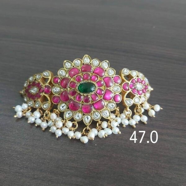 Simple kundan light set