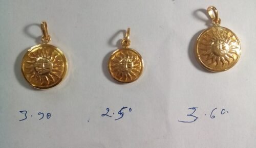 Traditional pendant set